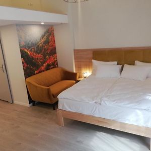 Duży pokój dwuosobowy